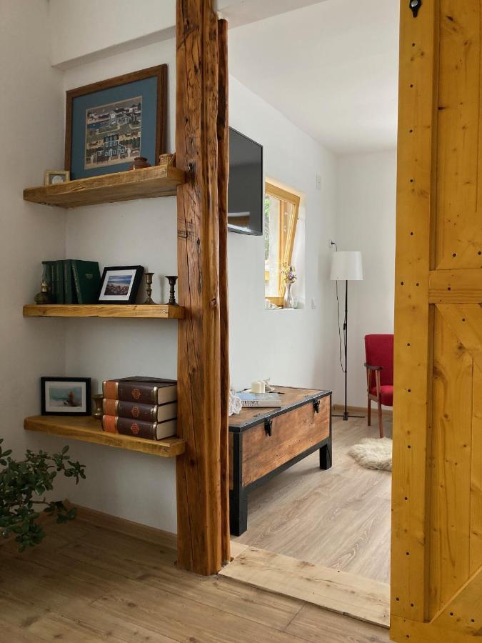 Nantucket Guesthouse Vrbas Bagian luar foto